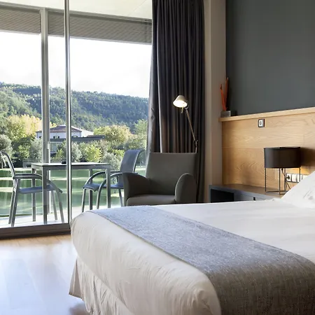 Hotel Món Sant Benet 4*