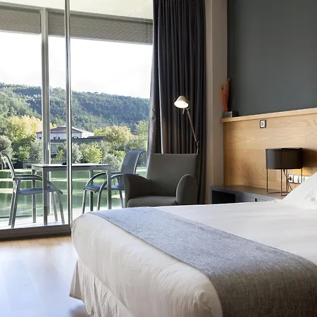 Hotel Món Sant Benet 4*