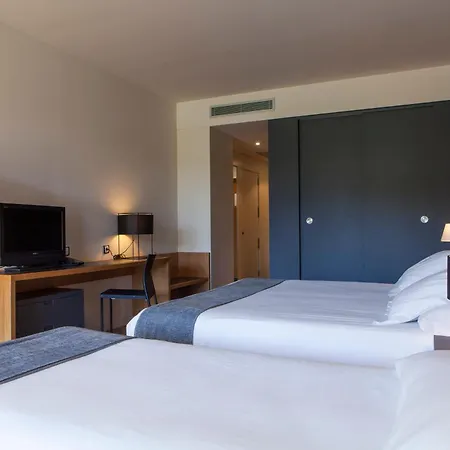 Hotel Mon Sant Benet 4*