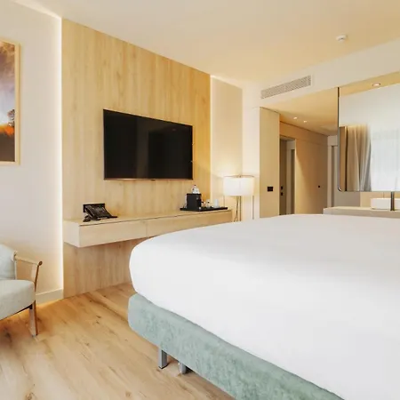 Mon Sant Benet Hotel