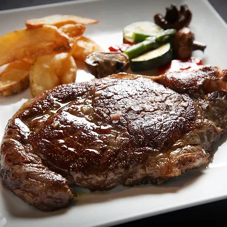 Hotel Mon Sant Benet