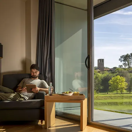 Món Sant Benet Hotel 4*