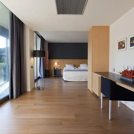 Món Sant Benet Hotel 4*