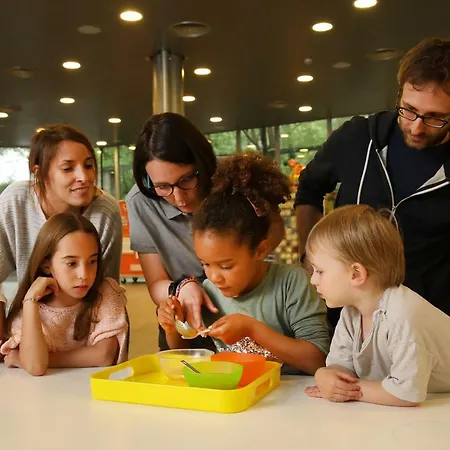 Hotel Mon Sant Benet 4*